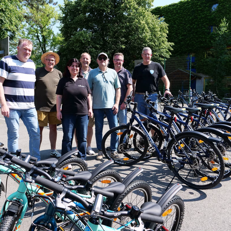 Lions, Fahrradspende-2